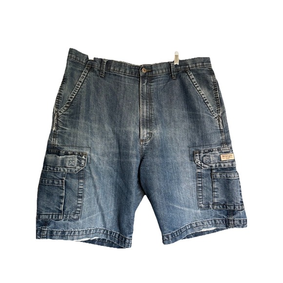 Wrangler Mens Denim Cargo Shorts 38 Outdoor Utility Gorpcore Camping Utility - Picture 1 of 10